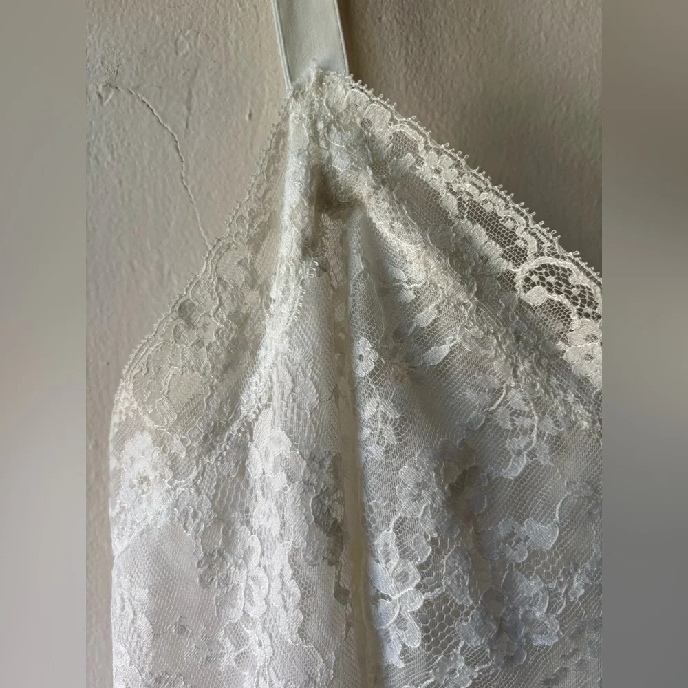 Vintage y2k black and white slip with lace details - Picture 3 of 9